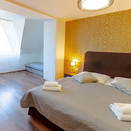 Otel Ostredok 3*