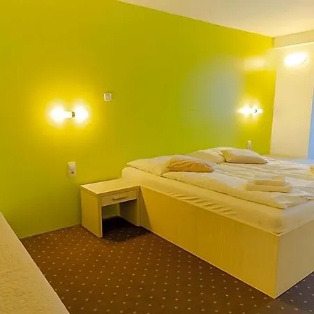 Otel Ostredok